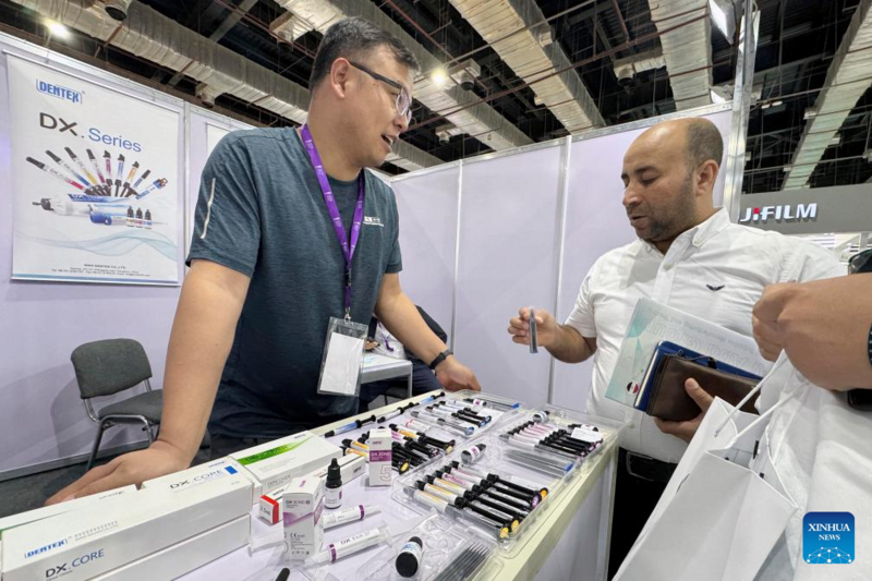 中国医疗保健企业在非洲医疗保健博览会上的展位